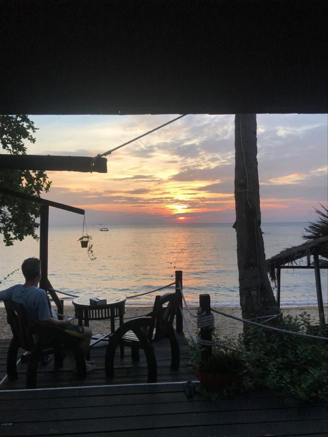Melina Beach Resort Kampung Genting Екстериор снимка